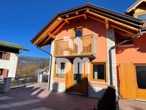 Porzione di casa in vendita a Canove di Roana