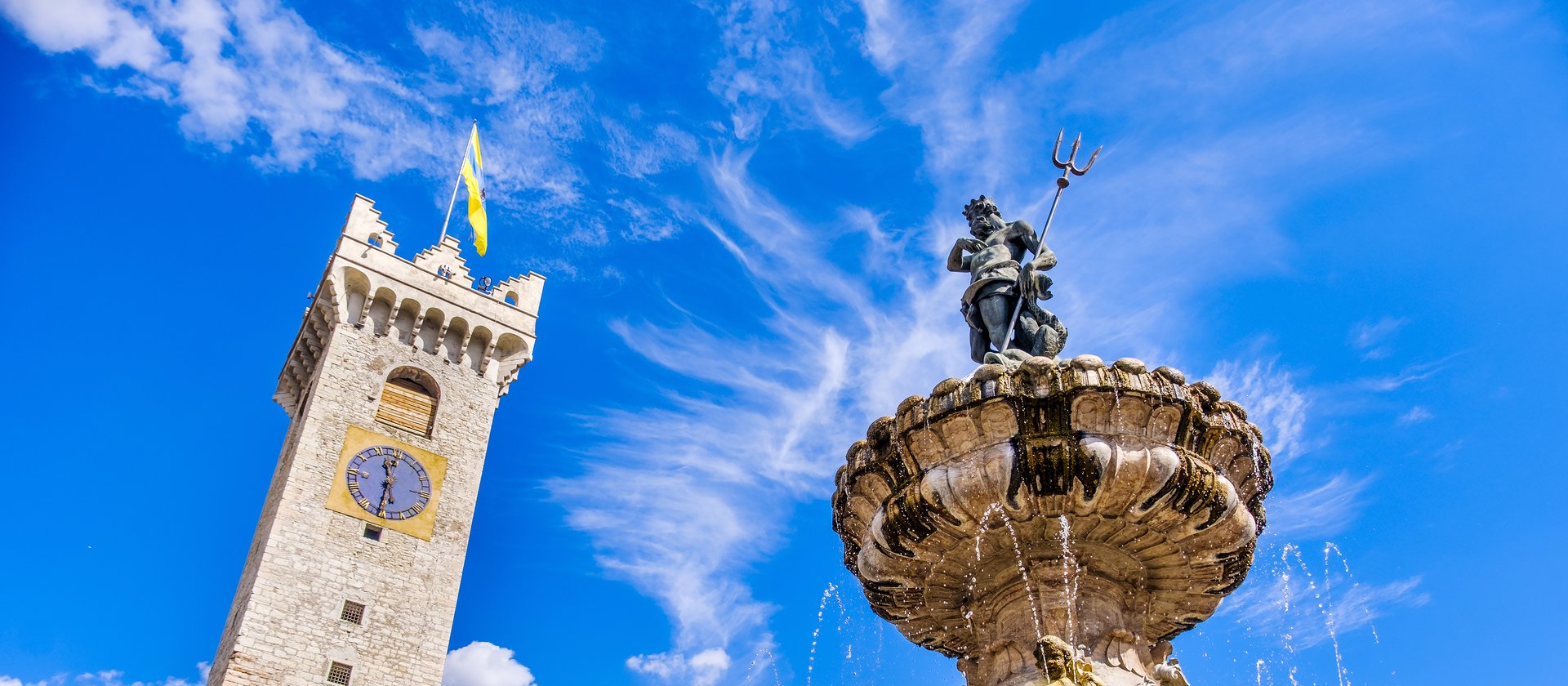 fontana del nettuno a trento e la torre civica o t