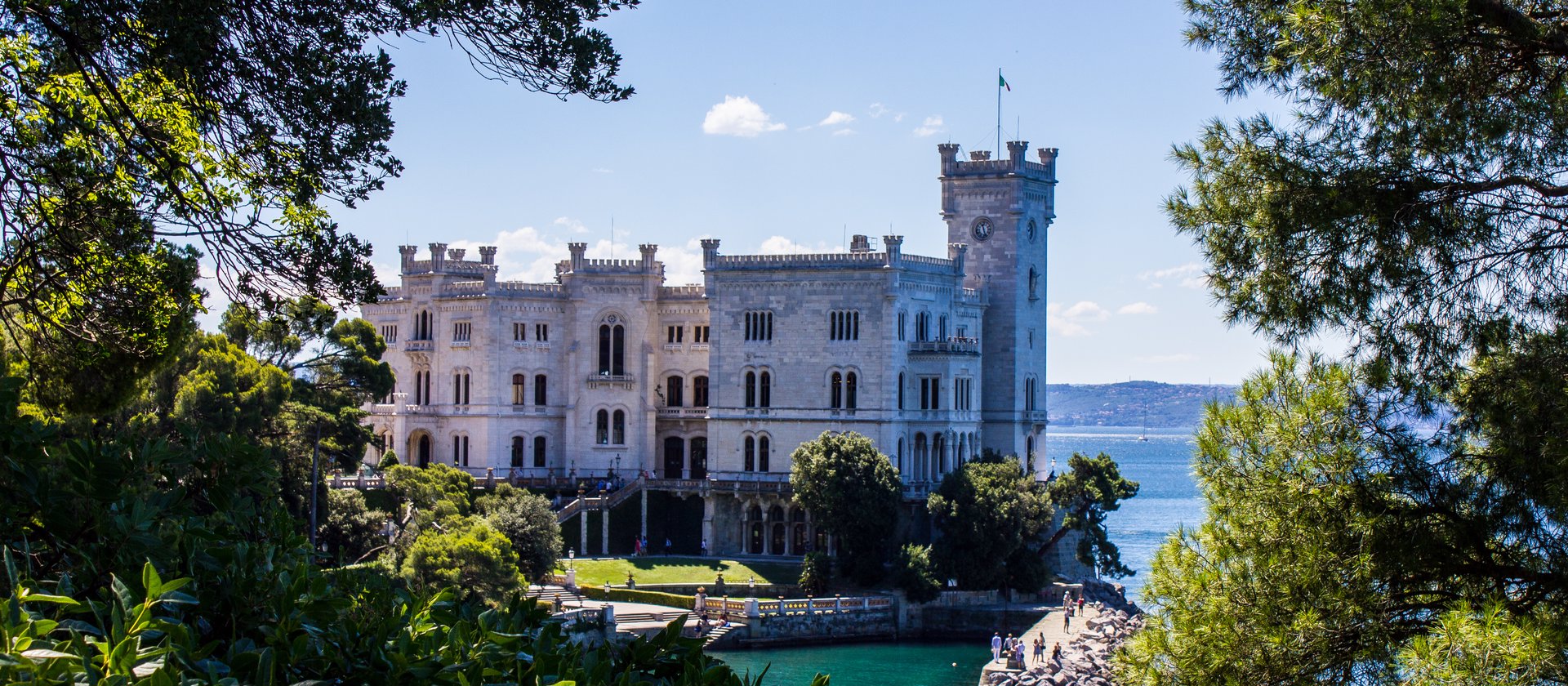 trieste 16 luglio 2017 veduta del castello di mira